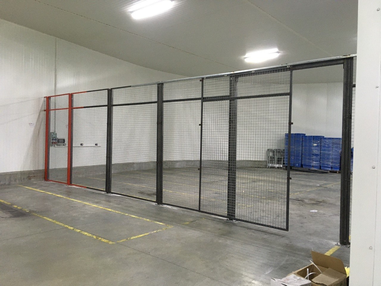 Après : Sas grillagé de sécurité — Entrepôt